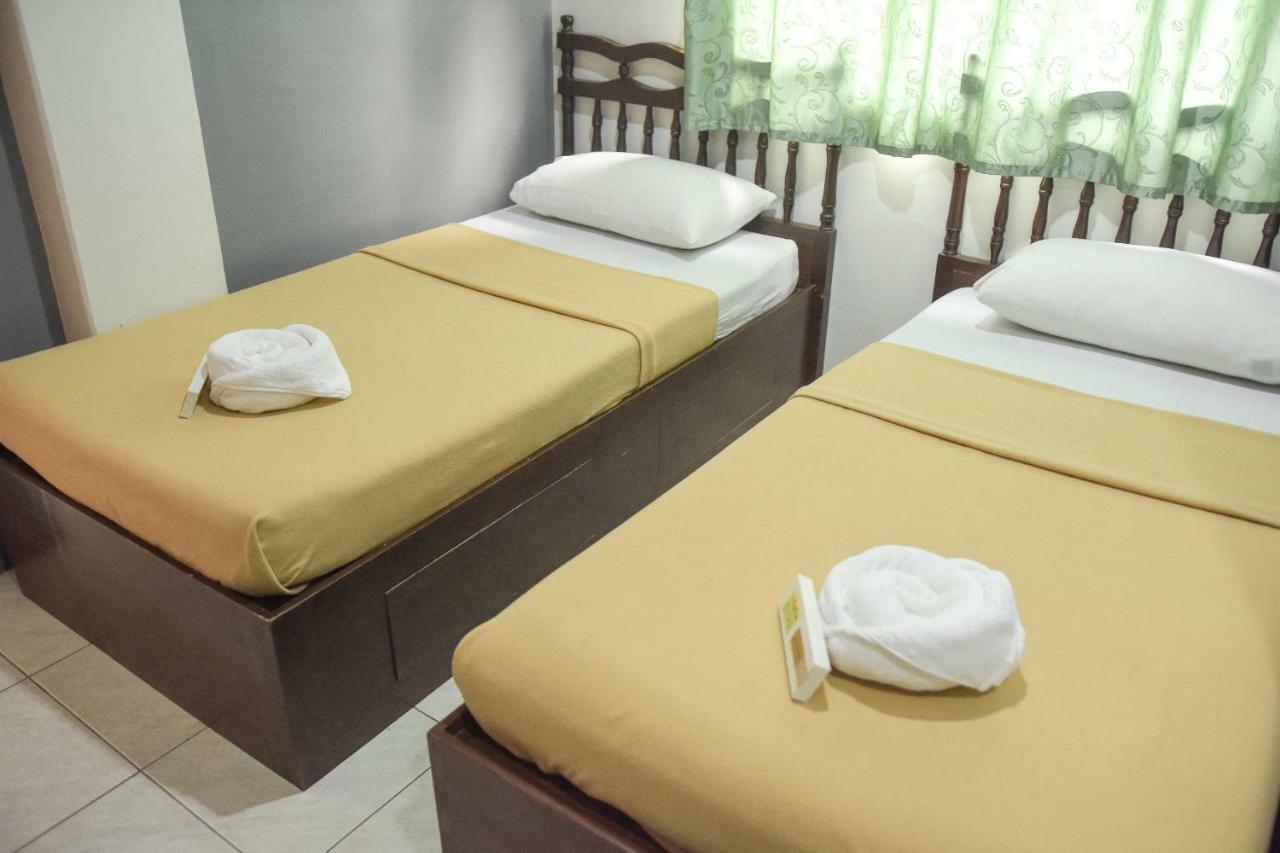 Tiptop Tower Suite Inn Dumaguete City Exterior photo